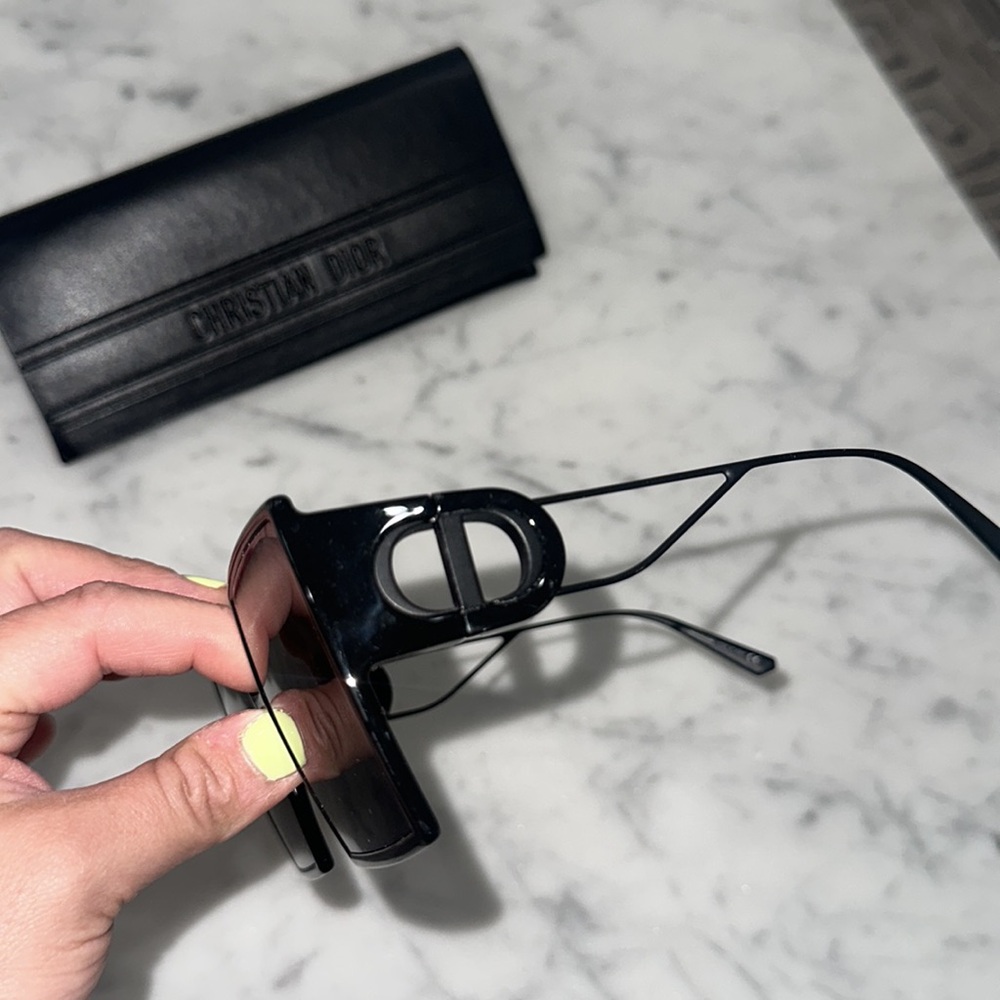 Dior over sized Women’s Glasses - Picture 2 of 5